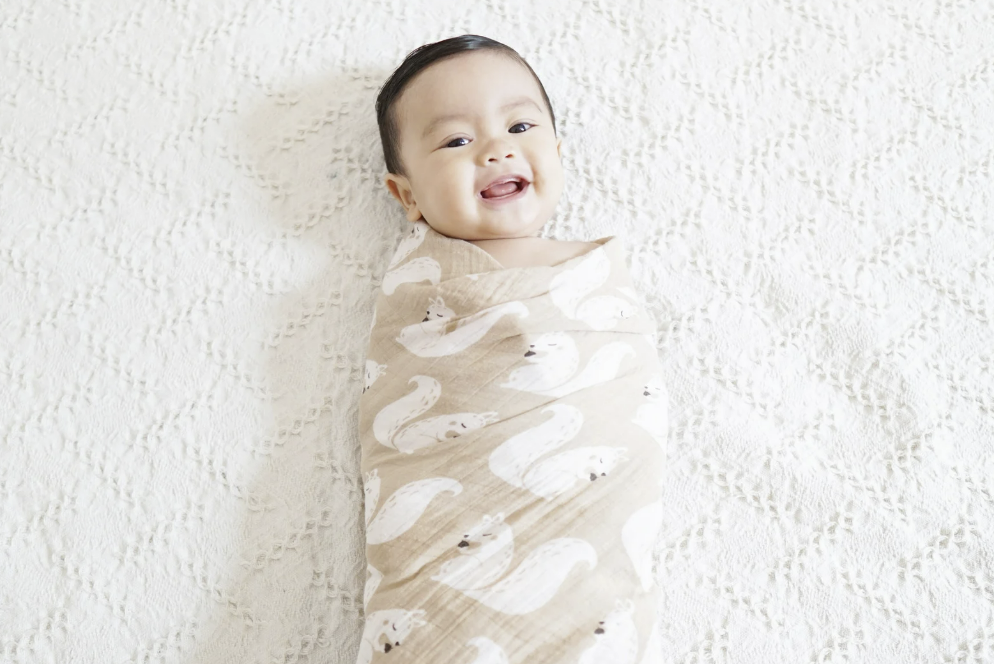 cara menenangkan bayi menangis, bayi rewel terus, bayi tidak mau berhenti menangis, tips bayi tenang, cara agar bayi tidak menangis, Bunda, si Kecil